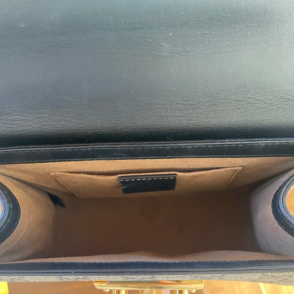 Small Gucci Padlock shoulder bag - Picture 10 of 16